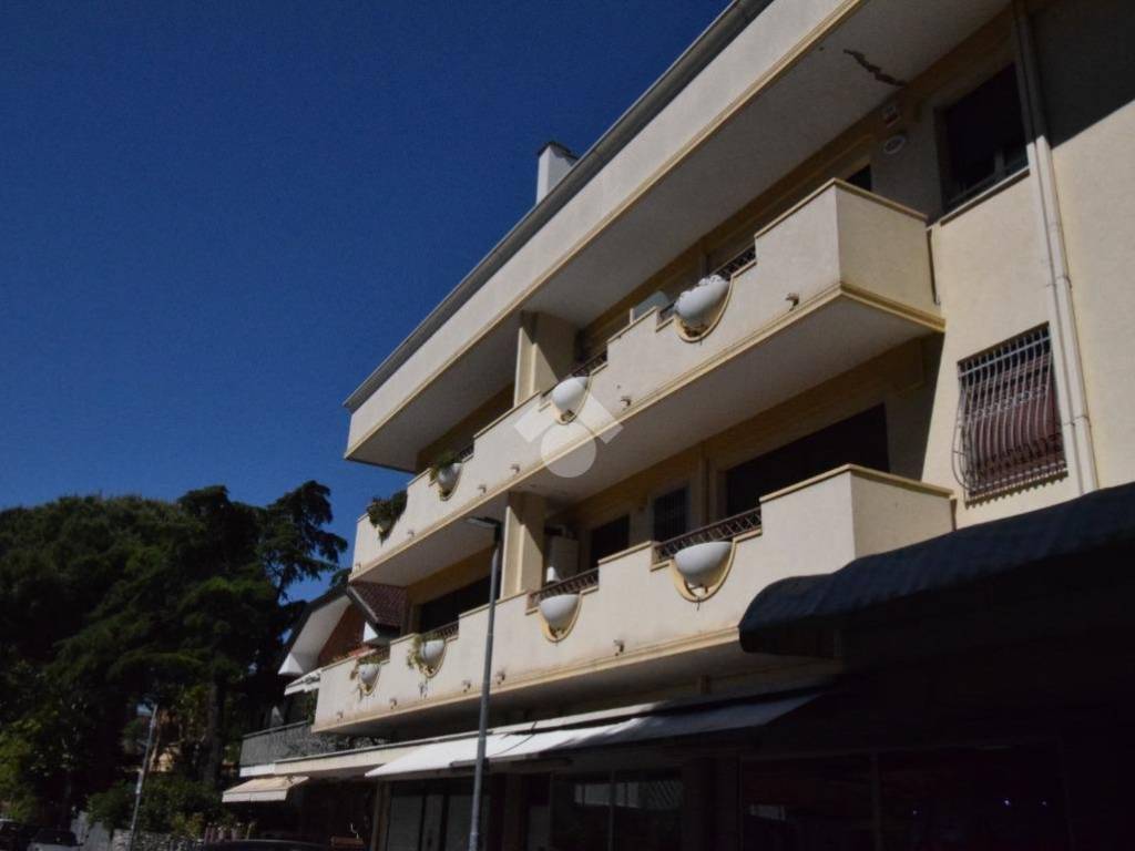 Appartamento a Riccione in Viale Ponchielli, 20 - Foto 2