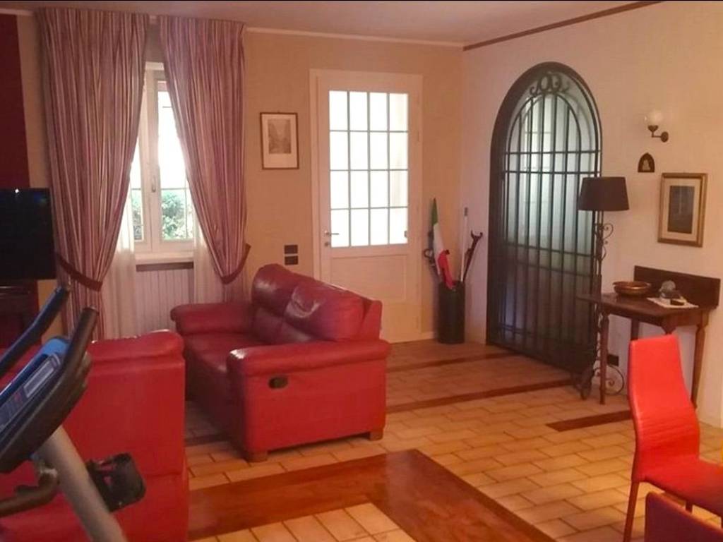 Villa a Sarego in Via Dante Alighieri, 28 - Foto 2