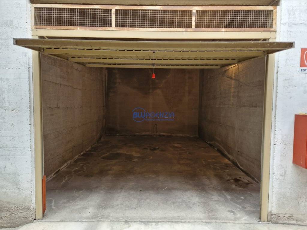 Box / garage a Thiene in VIA ferrarin - Foto 2