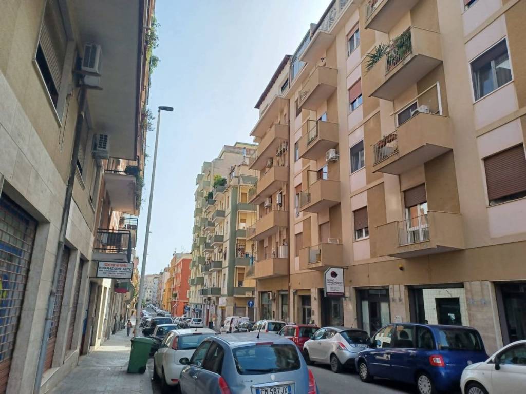 Appartamento a Cagliari in Via Gioacchino Rossini - Foto 2