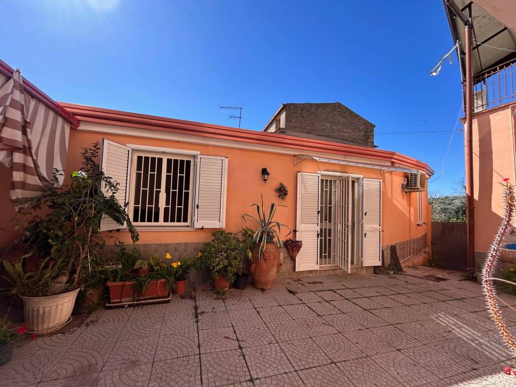 Casa indipendente a Caserta in Via Assunta di Mezzano - Foto 2