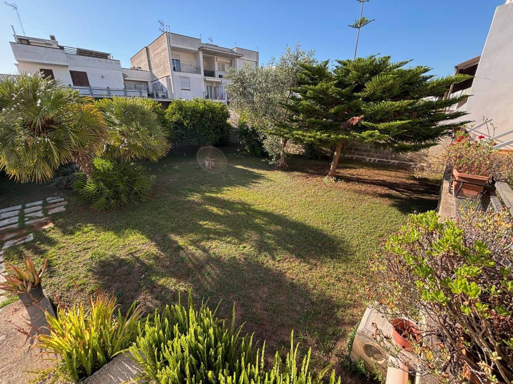 Appartamento a Lequile in Via Giuseppe Di Vittorio, 69 - Foto 4