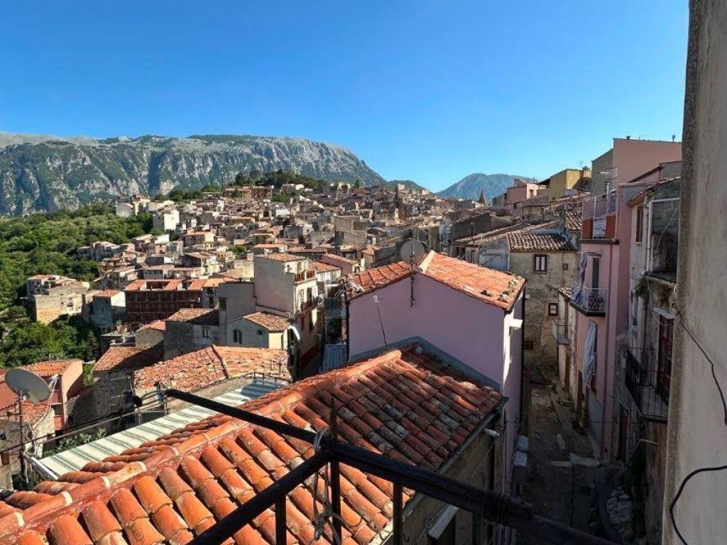 Casa indipendente a Isnello in Via Giuseppe Verdi - Foto 2