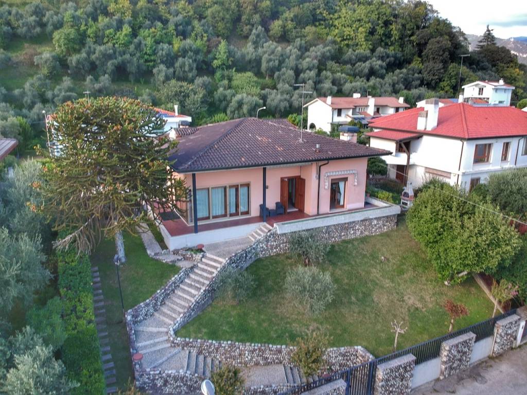Villa a Bassano del grappa in Via Santissima Trinità - Foto 2