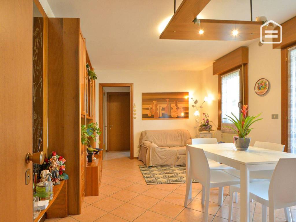 Appartamento a Cordenons in Via Isonzo, 33 - Foto 2