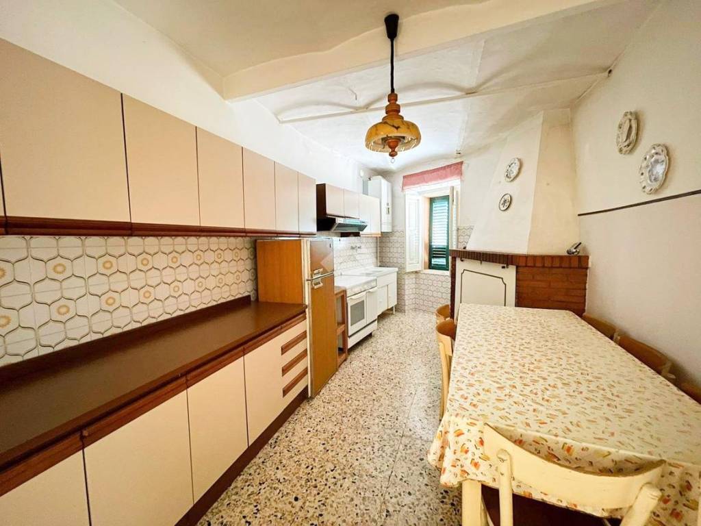 Casa indipendente a Mozzagrogna in Via Asilo, 7 - Foto 2