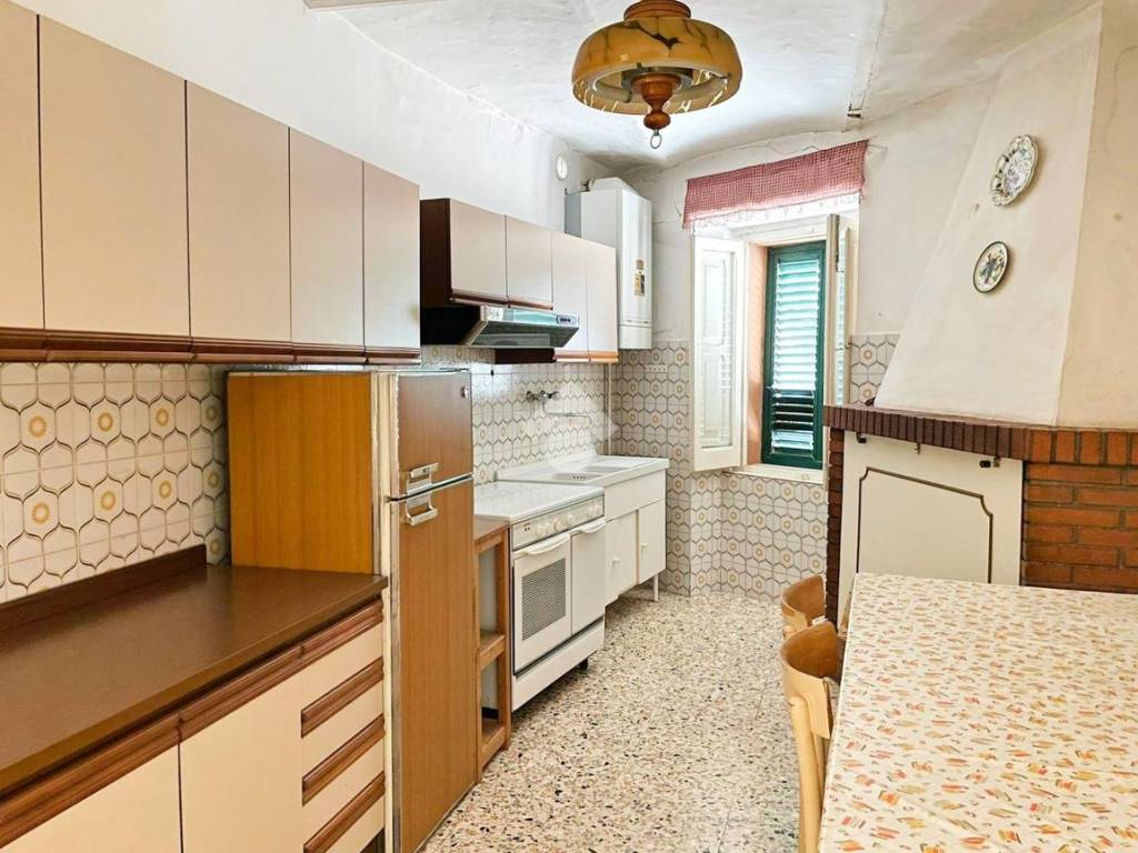 Casa indipendente a Mozzagrogna in Via Asilo, 7 - Foto 3