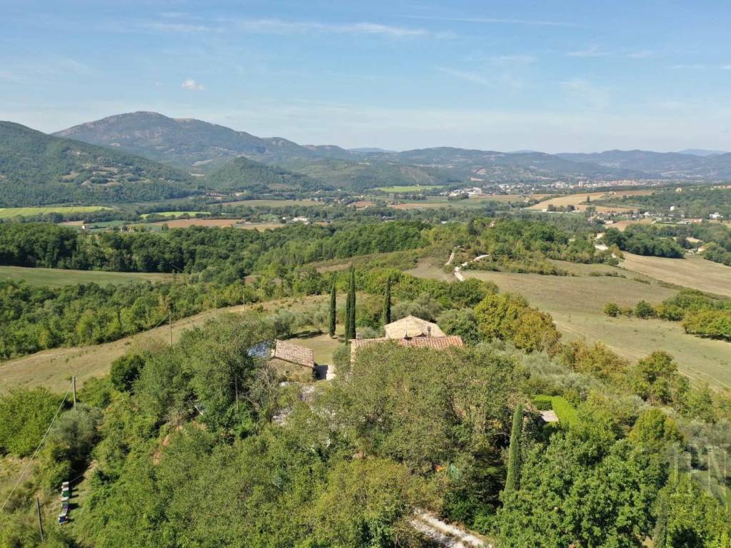 Villa a Umbertide in Località Pian d'Assino - Foto 3