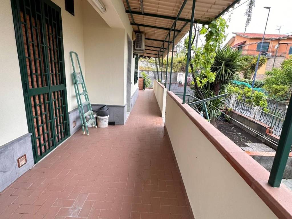 Appartamento a Pedara in Via Ludovico Ariosto - Foto 4