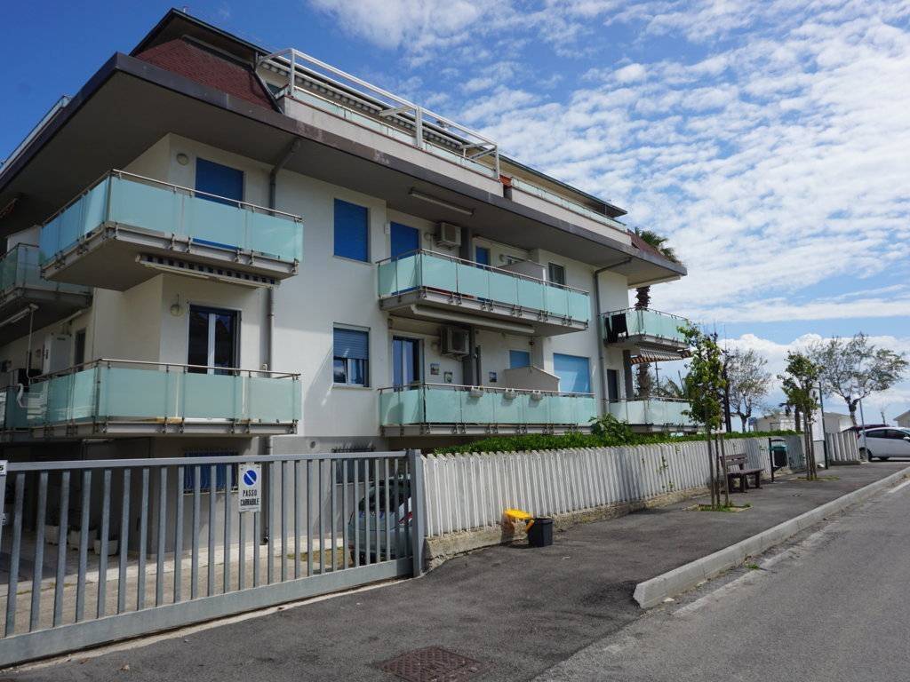 Appartamento a Martinsicuro in Via del Mare, 25 - Foto 2