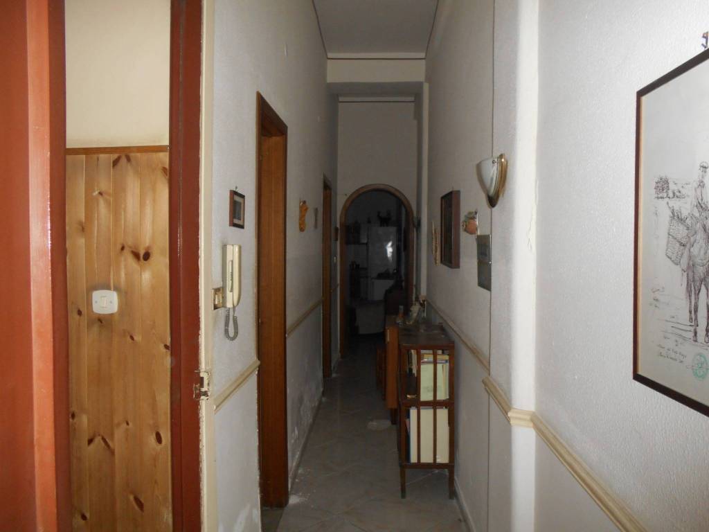 Appartamento a Catania in Via Santa Maria di Nuovaluce, 49 - Foto 3