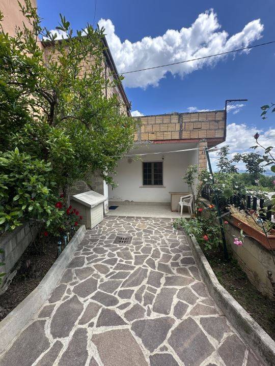Villa a Tossicia in Contrada Pastino snc - Foto 2