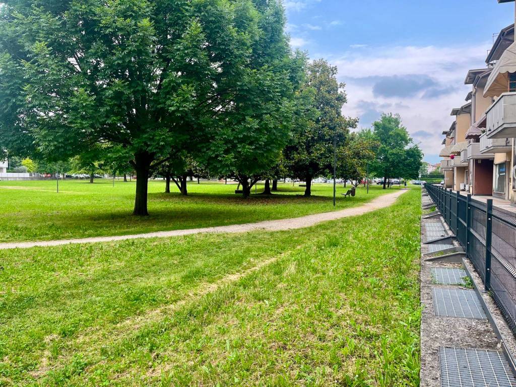 Appartamento a Thiene in Via Papa Giovanni XXIII, 15 - Foto 2