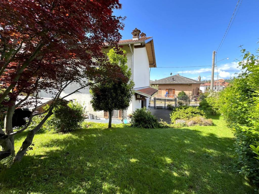 Casa indipendente a Biella in Strada Cantone Berna di Ponente, 12 - Foto 3