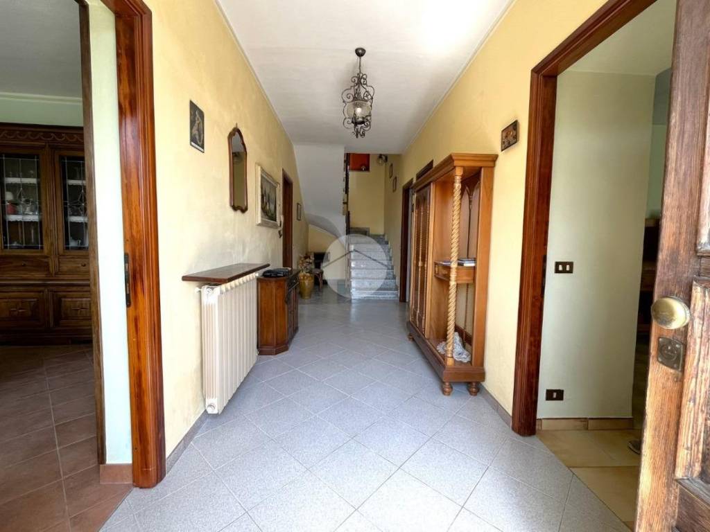 Casa indipendente a Biella in Strada Cantone Berna di Ponente, 12 - Foto 4