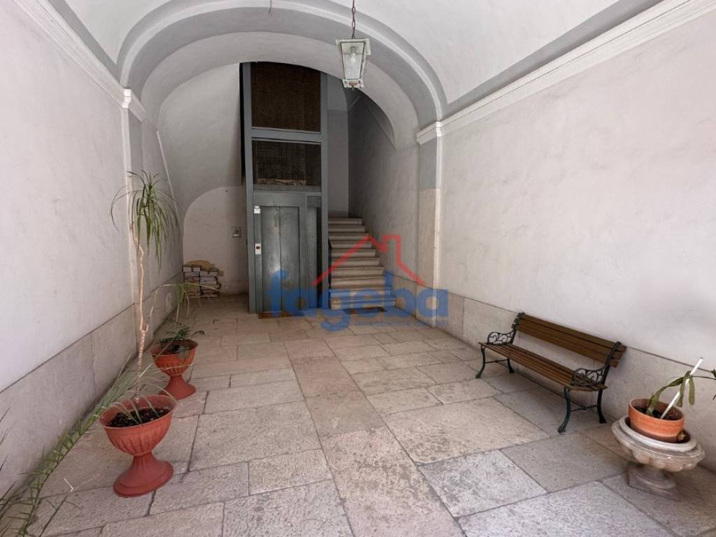 Appartamento a Trani in Via Generale Ettore Baldassarre, 56 - Foto 4