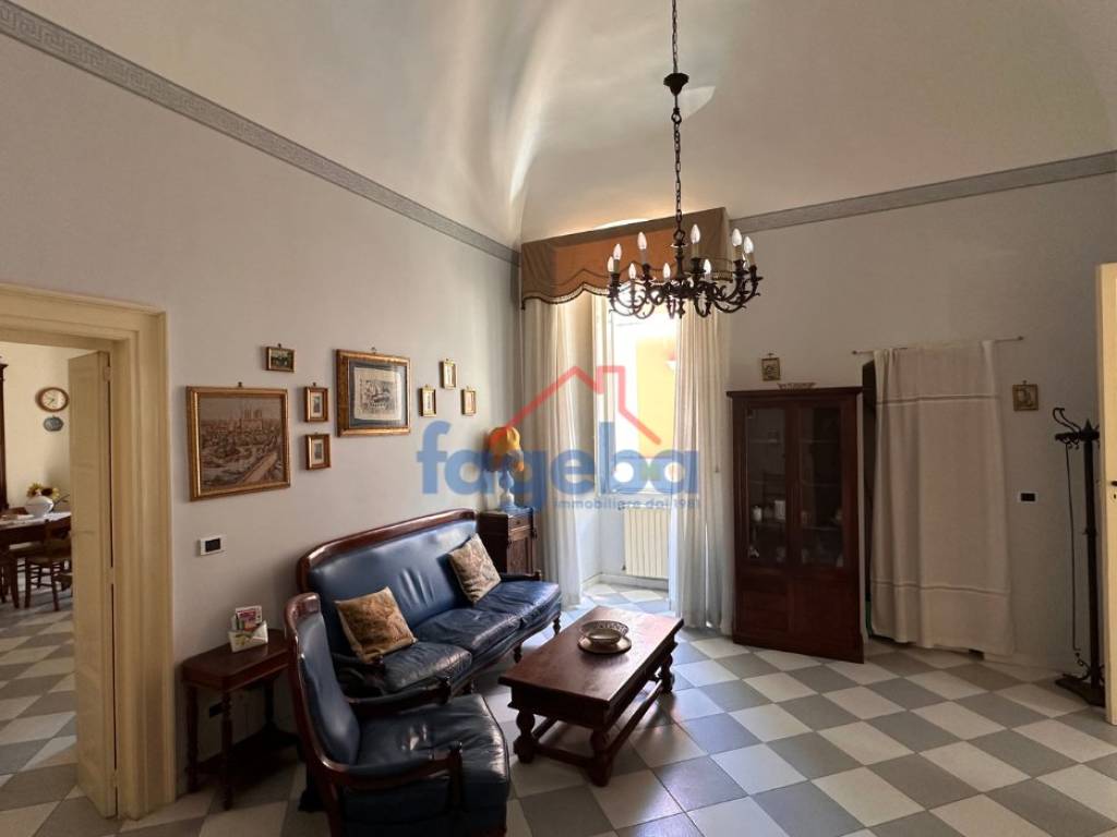 Appartamento a Trani in Via Generale Ettore Baldassarre, 56 - Foto 5
