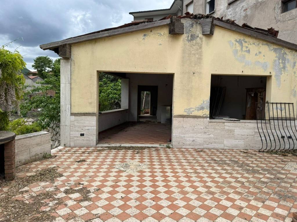 Casa indipendente a Caino in Via Nazionale - Foto 2
