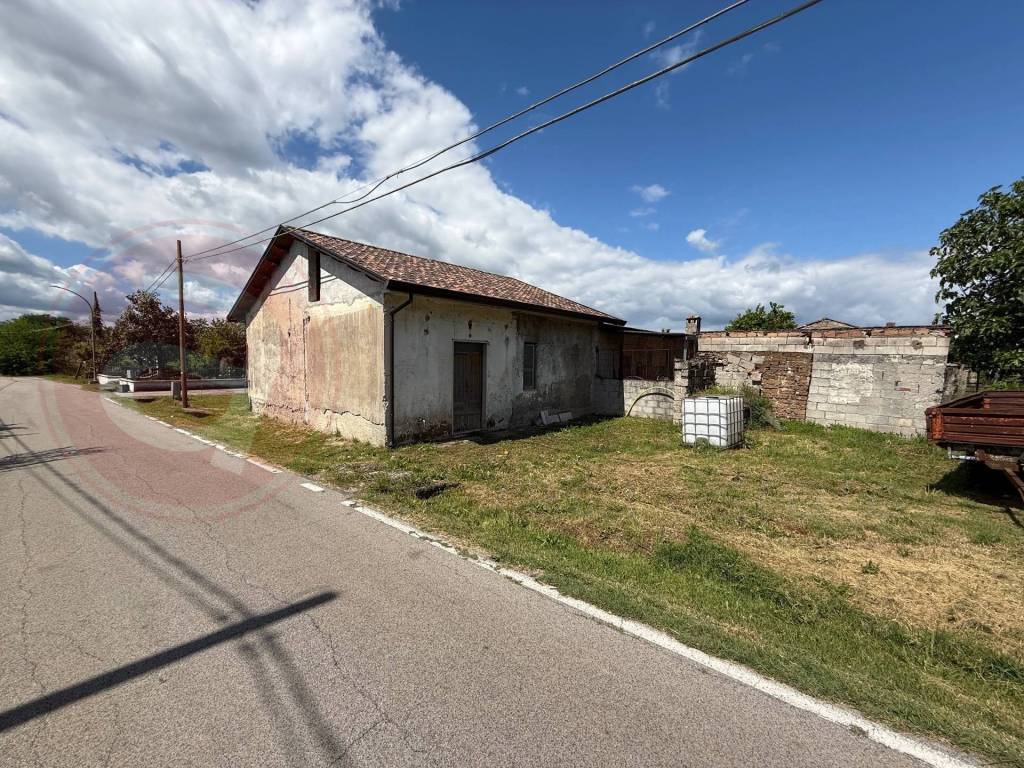 Casa indipendente a Roccasecca in Via Panniglia III, 36 - Foto 2