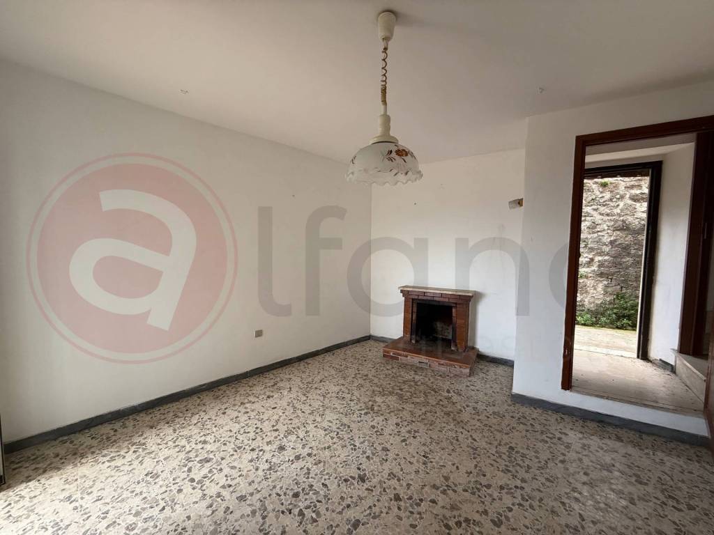 Rustico / casale a Patrica in Via Madonna della Pace, 21 - Foto 2
