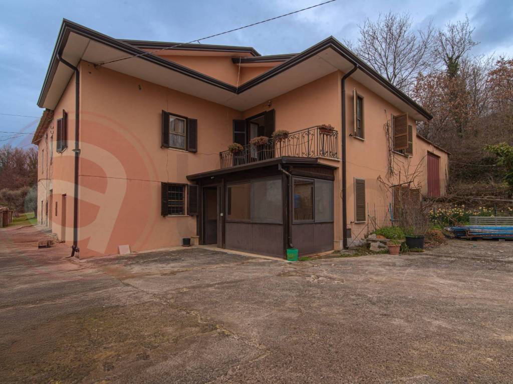 Casa indipendente a Veroli in Contrada Scimitelli - Foto 4