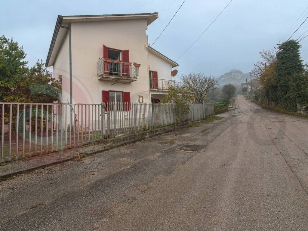 Casa indipendente a Rocca d'evandro in Via Farneto, 15 - Foto 4