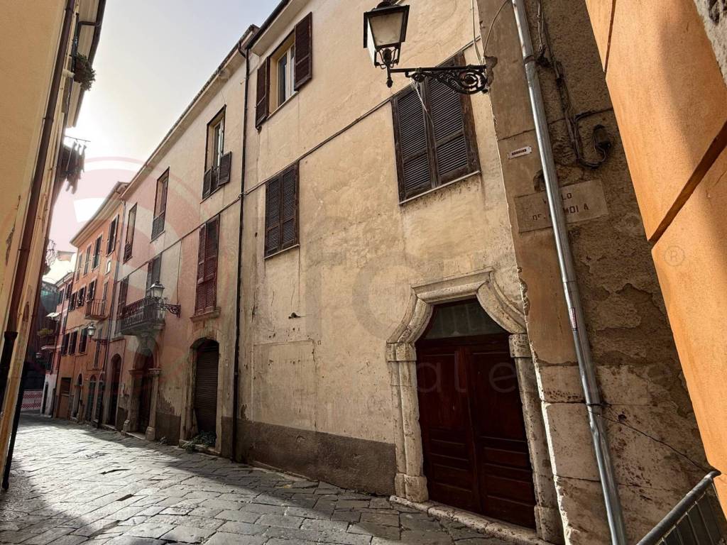 Palazzo / stabile a Isola del liri in Via Chigi Nobile - Foto 2