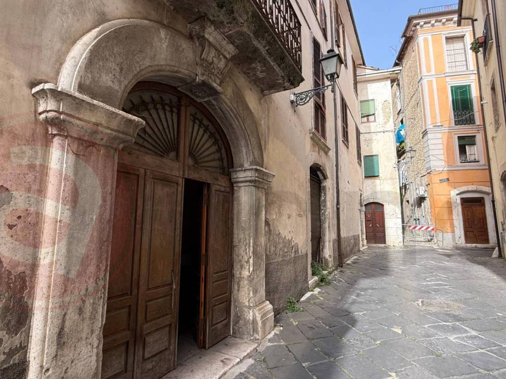 Palazzo / stabile a Isola del liri in Via Chigi Nobile - Foto 3