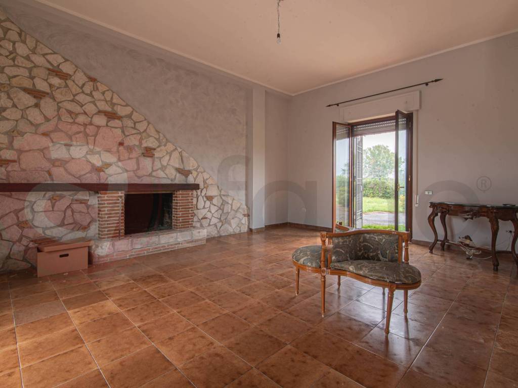 Casa indipendente a Castrocielo in Via Capodacqua - Foto 2