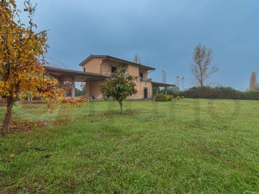 Casa indipendente a Castrocielo in Via Capodacqua - Foto 3