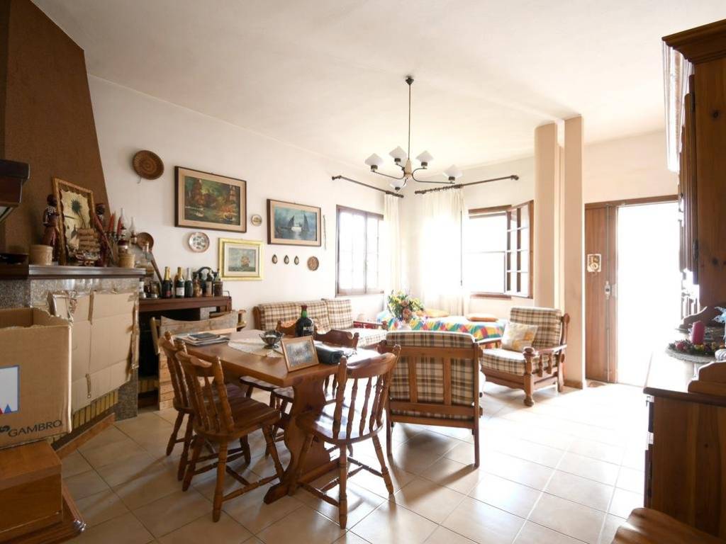 Villa a Cagliari in Via dei Ciclamini, 4 - Foto 3