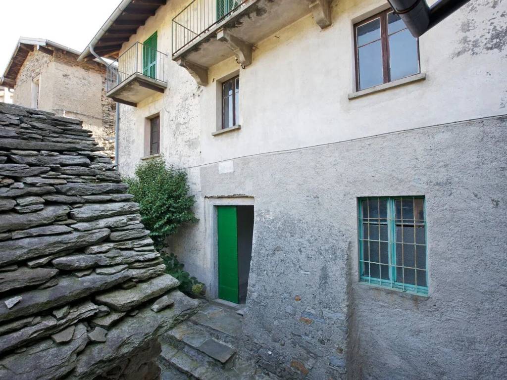 Villa a Cannero riviera in Via Domenico Nicolini S.N.C. - Foto 4