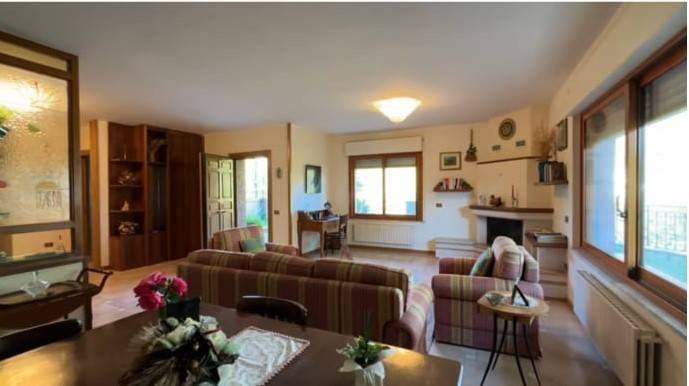 Villa a Caserta in Via Vitagliano Rossetti - Foto 3