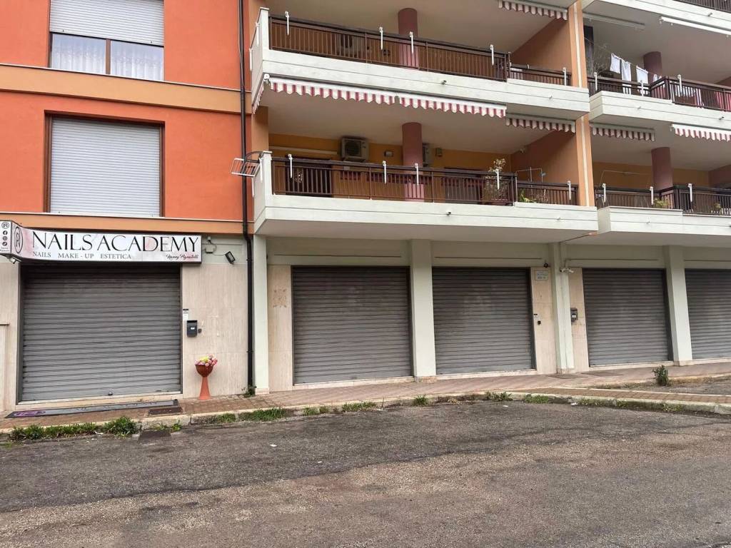 Immobile a Taranto in Viale Unità D'Italia S.N.C. - Foto 2