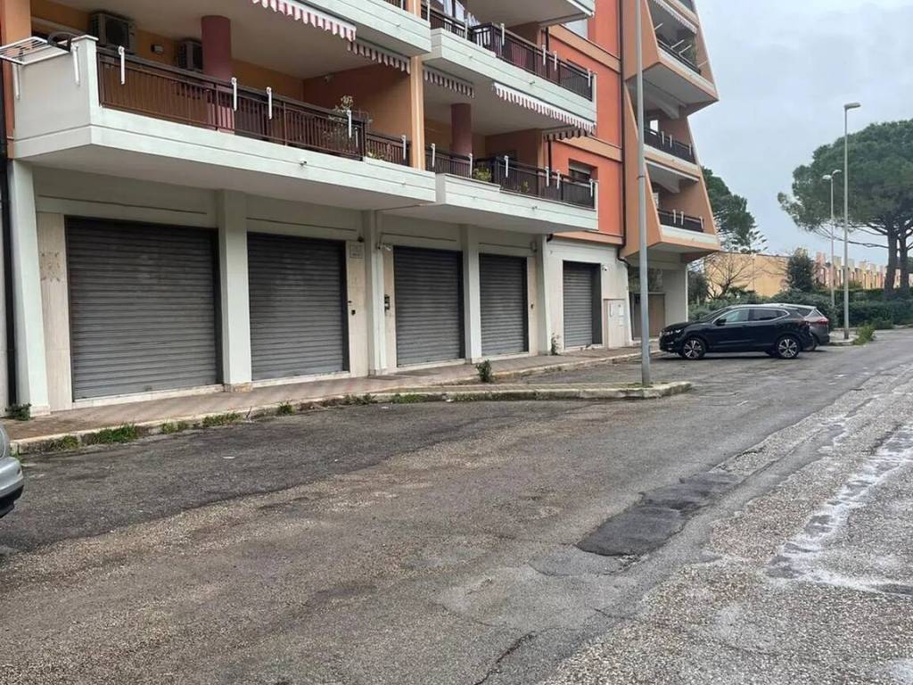 Immobile a Taranto in Viale Unità D'Italia S.N.C. - Foto 5