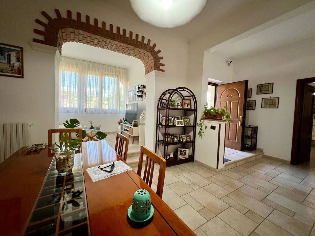 Villa a Taranto in Via Giunchiglie S.N.C. - Foto 4