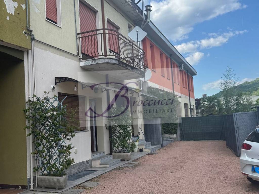 Appartamento a Bisuschio - Foto 2