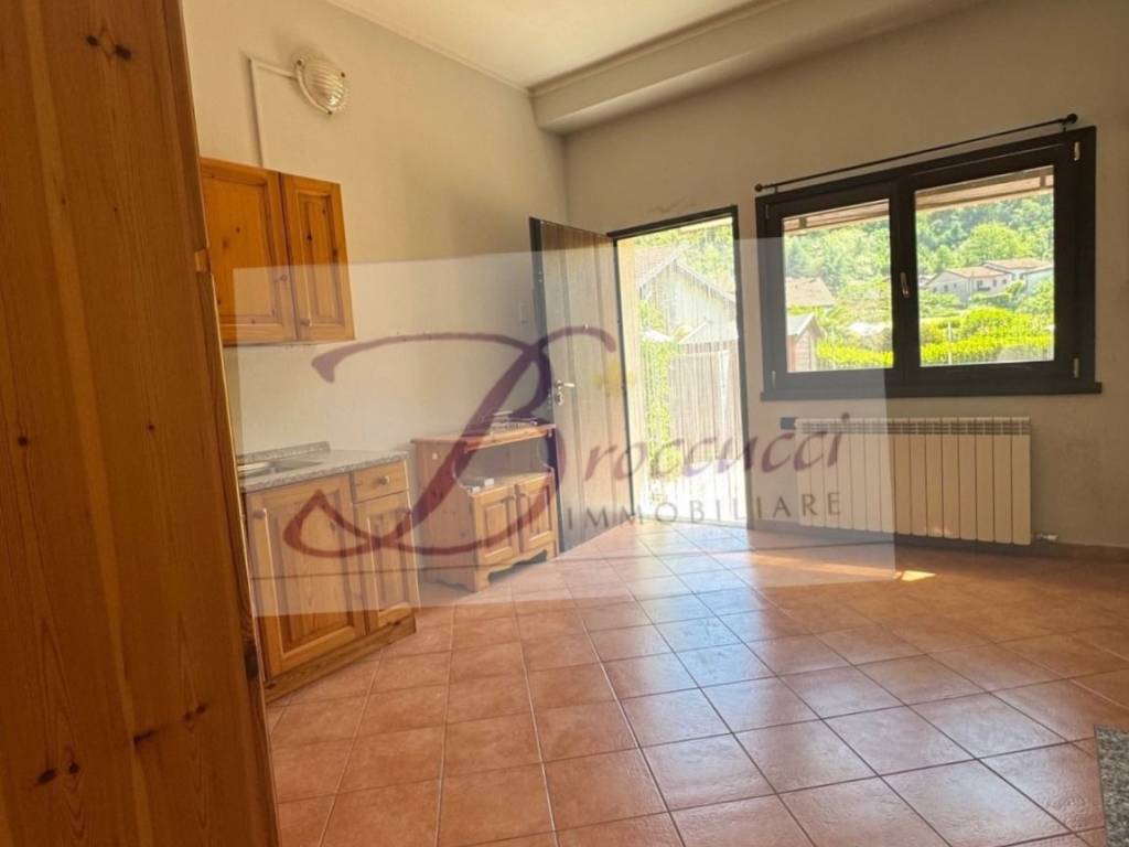 Appartamento a Bisuschio - Foto 4