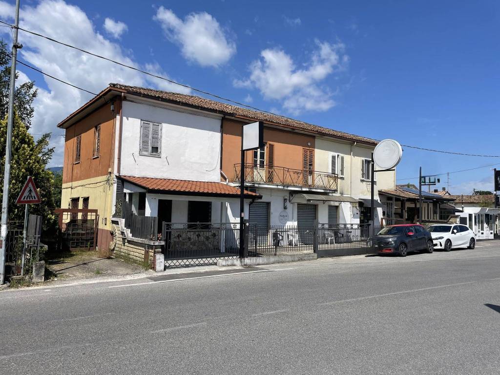 Villa a Ceccano in Via per Frosinone - Foto 2