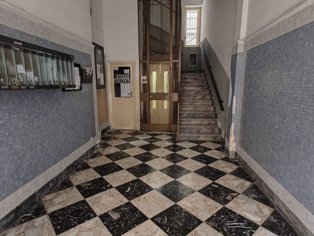 Appartamento a Taranto in Via Generale Giuseppe Messina, 62 - Foto 2