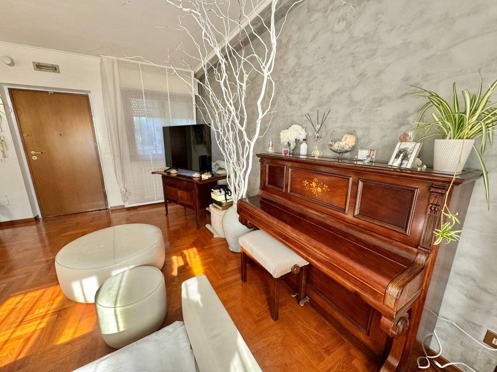 Villa a Terracina in Via Emerico Bolognini, 11 - Foto 5