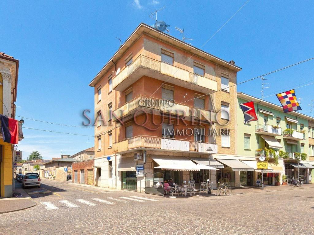 Appartamento a Guastalla in Via Cavour, 2 - Foto 2