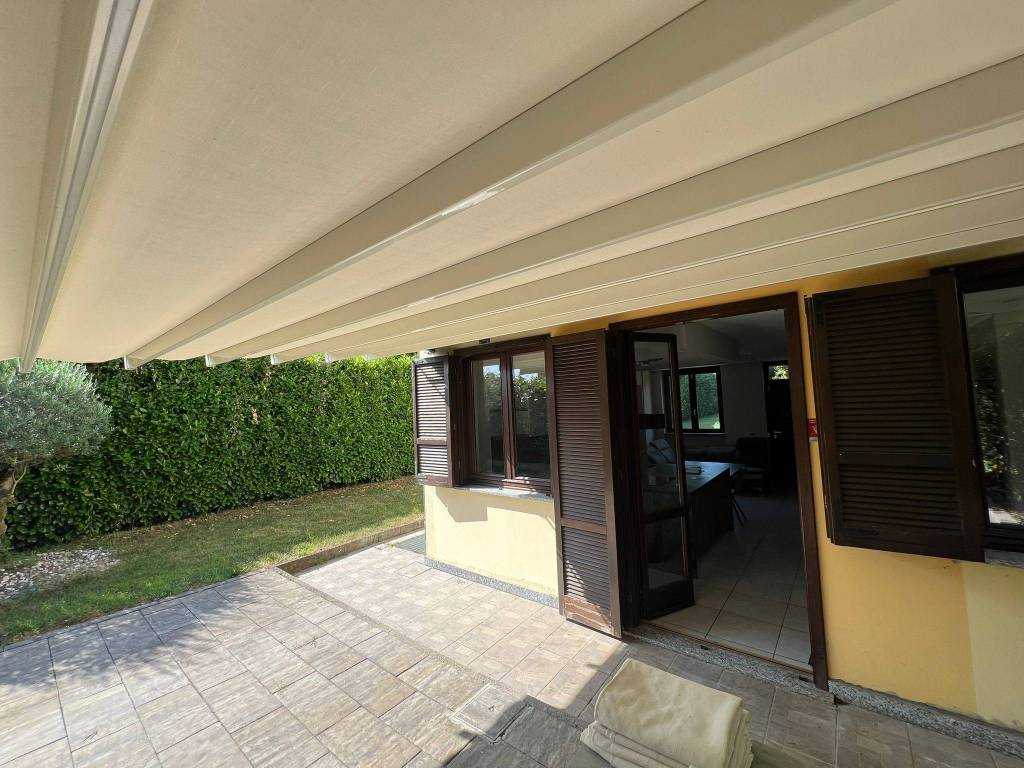 Villa a Samarate in Via Giovanni Pascoli, 44 - Foto 2