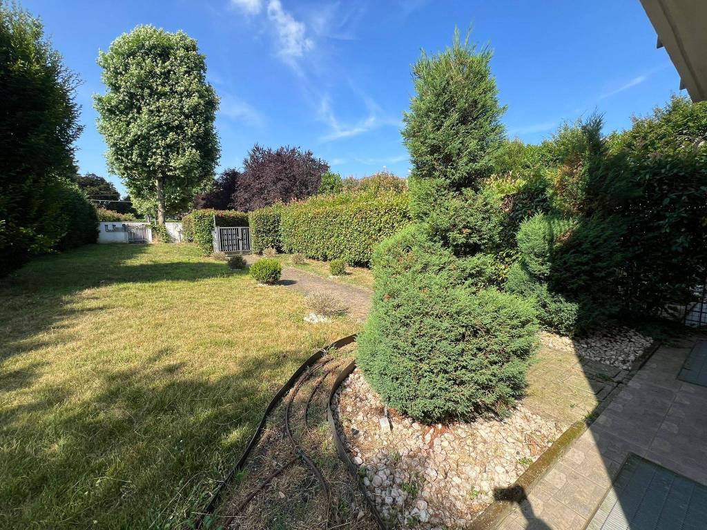 Villa a Samarate in Via Giovanni Pascoli, 44 - Foto 5