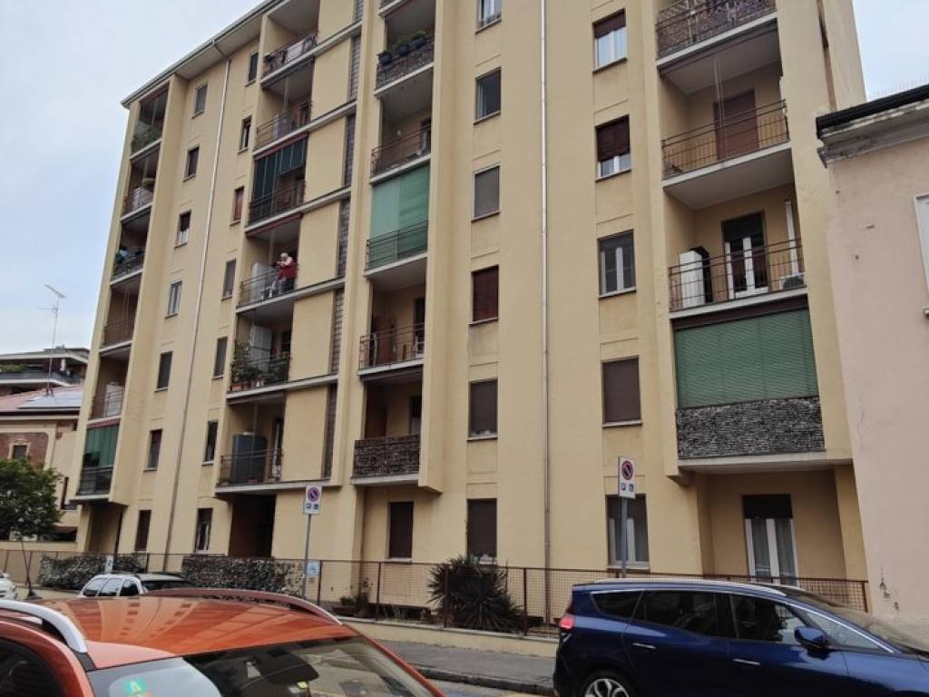 Appartamento a Novara in Via Giovanni Battista Rasario, 8 - Foto 2
