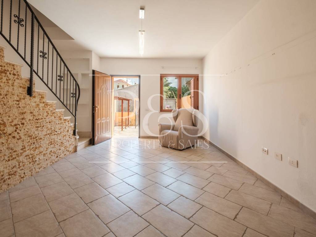 Villetta a schiera a Dolianova in Via Giosuè Carducci - Foto 5