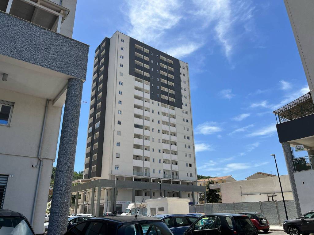 Appartamento a Cosenza in Via degli Stadi - Foto 2
