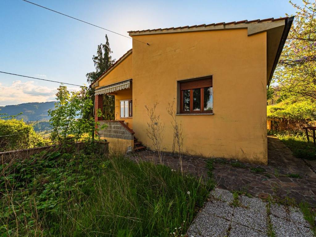 Villa a Pistoia in Via Vecchia Montanina di Cireglio - Foto 3