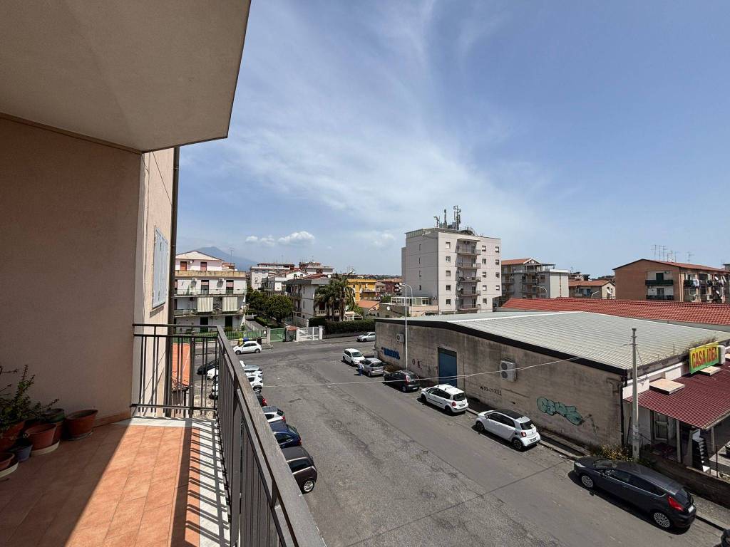 Appartamento a Catania in Via Natale Ciancio Marletta - Foto 4