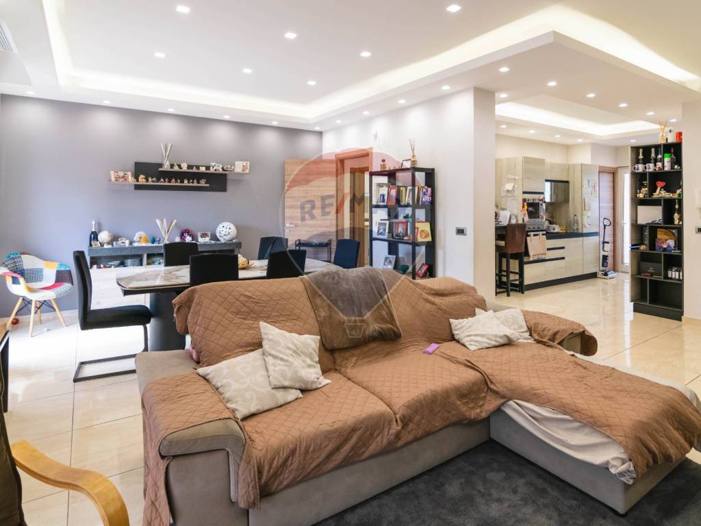 Appartamento a Aci catena in Via Vittorio Emanuele, 15 - Foto 2